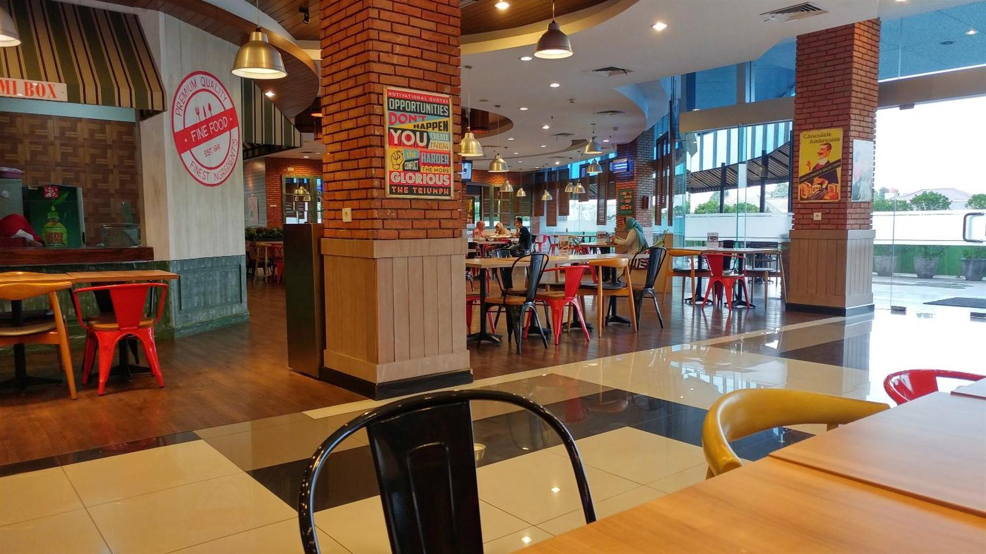 Apartemen Fresh And Bright At Nifarro Park By Travelio